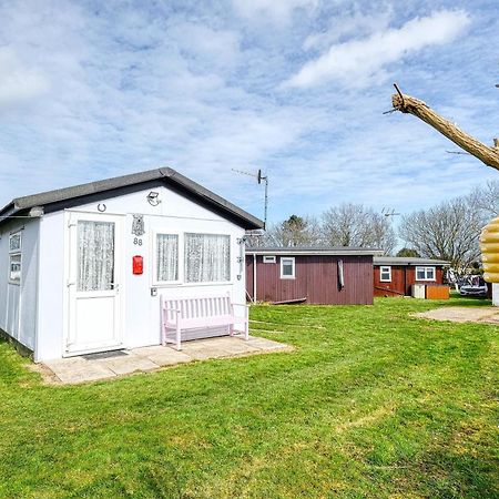 Two Hoots Chalet Мандсли Екстериор снимка